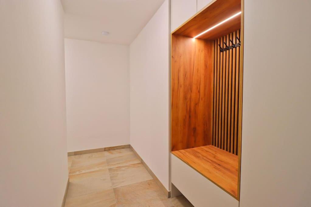 Apartament The Peony In Smichov, 5 *